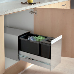 Poubelle basse en inox...